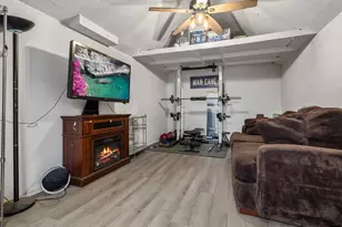 1106 E 3rd St, Pueblo, CO 81001 - Photo 28