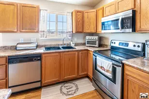 664 S Song Sparrow Dr, Pueblo, CO 81007 - Photo 8