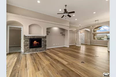 1814 Aquila Dr, Pueblo, CO 81008 - Photo 8
