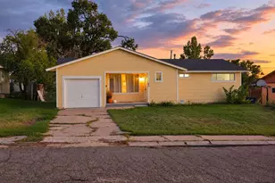 60 Loch Lomond Ln, Pueblo, CO 81001 - Photo 1