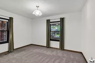 327 Argyle Ave, Pueblo, CO 81004 - Photo 36