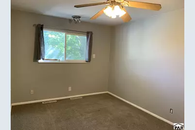 122 Deauville Lane, Pueblo, CO 81005 - Photo 6