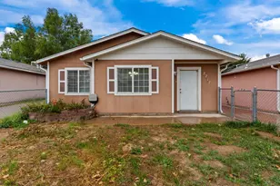 2717 Ontario St, Pueblo, CO 81004 - Photo 2