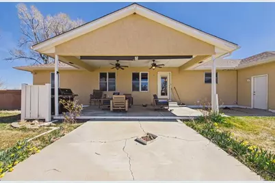 1079 Lynn Dr, Pueblo, CO 81006 - Photo 38