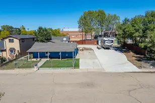 2805 E 16th St, Pueblo, CO 81001 - Photo 32