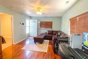 1322 Lincoln Ave, La Junta, CO 81050 - Photo 6