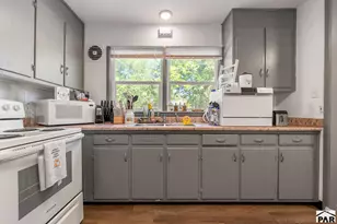 1213 Horseshoe Dr, Pueblo, CO 81001 - Photo 10