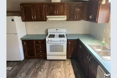 271 E Countryside Dr, Pueblo West, CO 81007 - Photo 8
