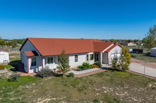 824 S Cayuga Ct, Pueblo West, CO 81007 - Photo 2