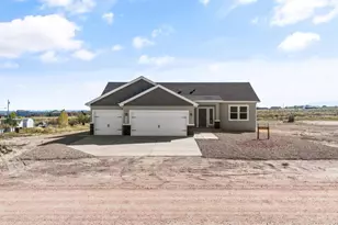832 E Loma Dr, Pueblo West, CO 81007 - Photo 40