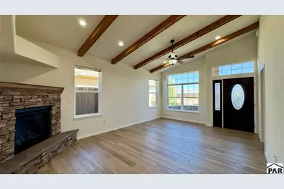 805 Thorncrest Dr, Pueblo, CO 81005 - Photo 4