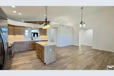 805 Thorncrest Dr, Pueblo, CO 81005 - Photo 10