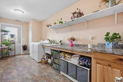 914 Canyon Spring Rd, Walsenburg, CO 81089 - Photo 14