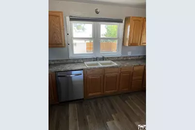 1702 Englewood Dr, Pueblo, CO 81005 - Photo 4