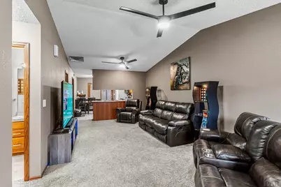2106 Chautard Dr #B, Pueblo, CO 81005 - Photo 6