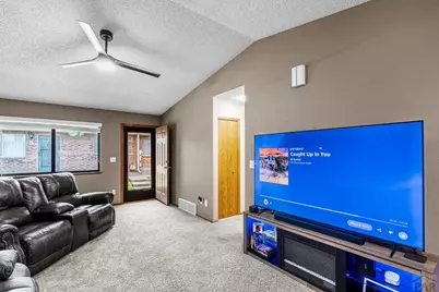 2106 Chautard Dr #B, Pueblo, CO 81005 - Photo 8