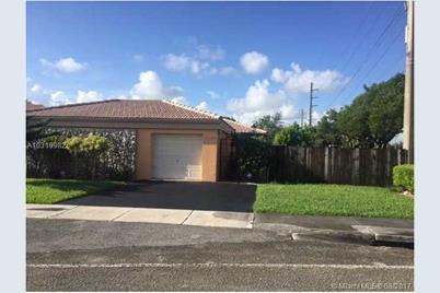 11620 SW 82nd Ter - Photo 1