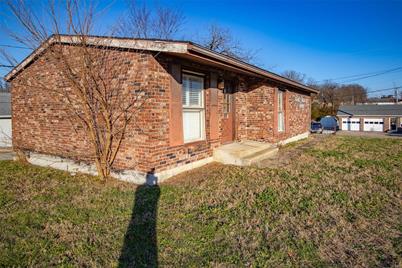 306 Locust - Photo 1