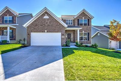 2025 Maryland Oaks Circle, Maryland Heights, MO 63146 - Photo 1