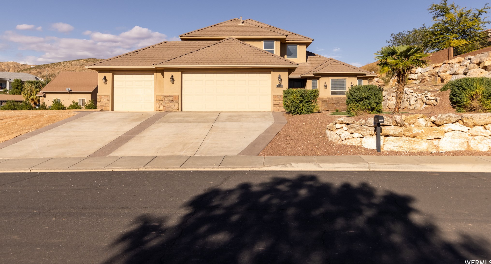 1259 Majestic Dr, Washington, UT 84780-2141