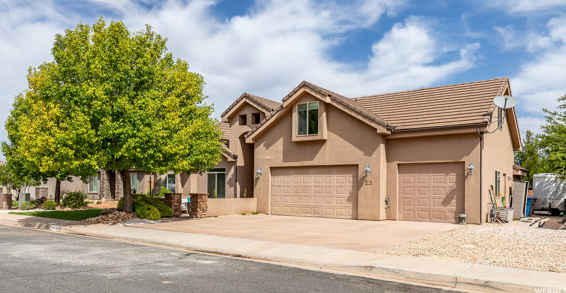 4048 2700, Apple Valley, UT 84737-7767