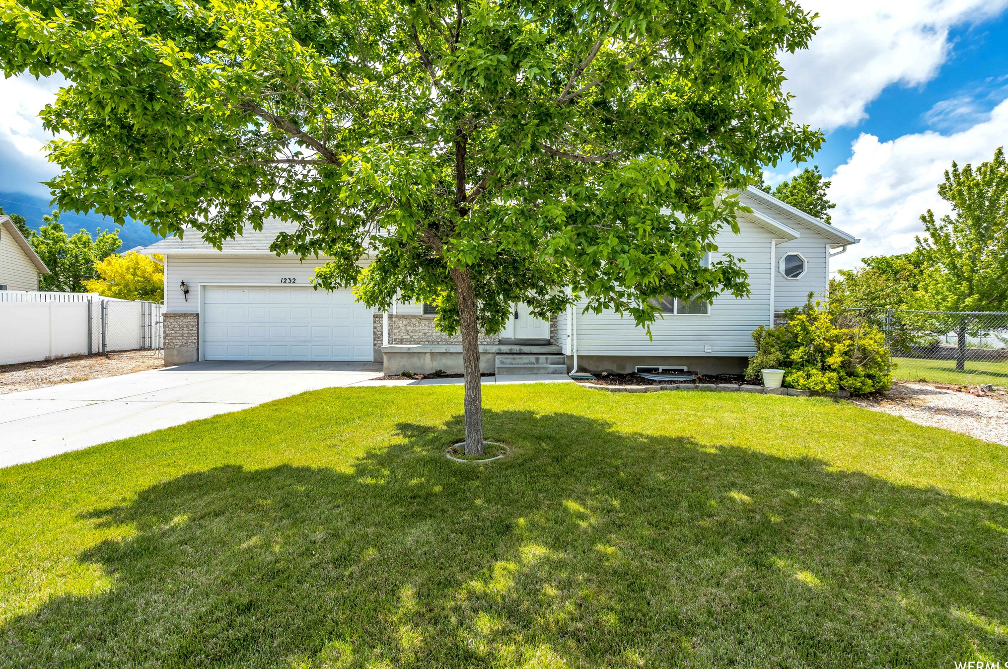 1232 940, Lake Point, UT 84074-9201