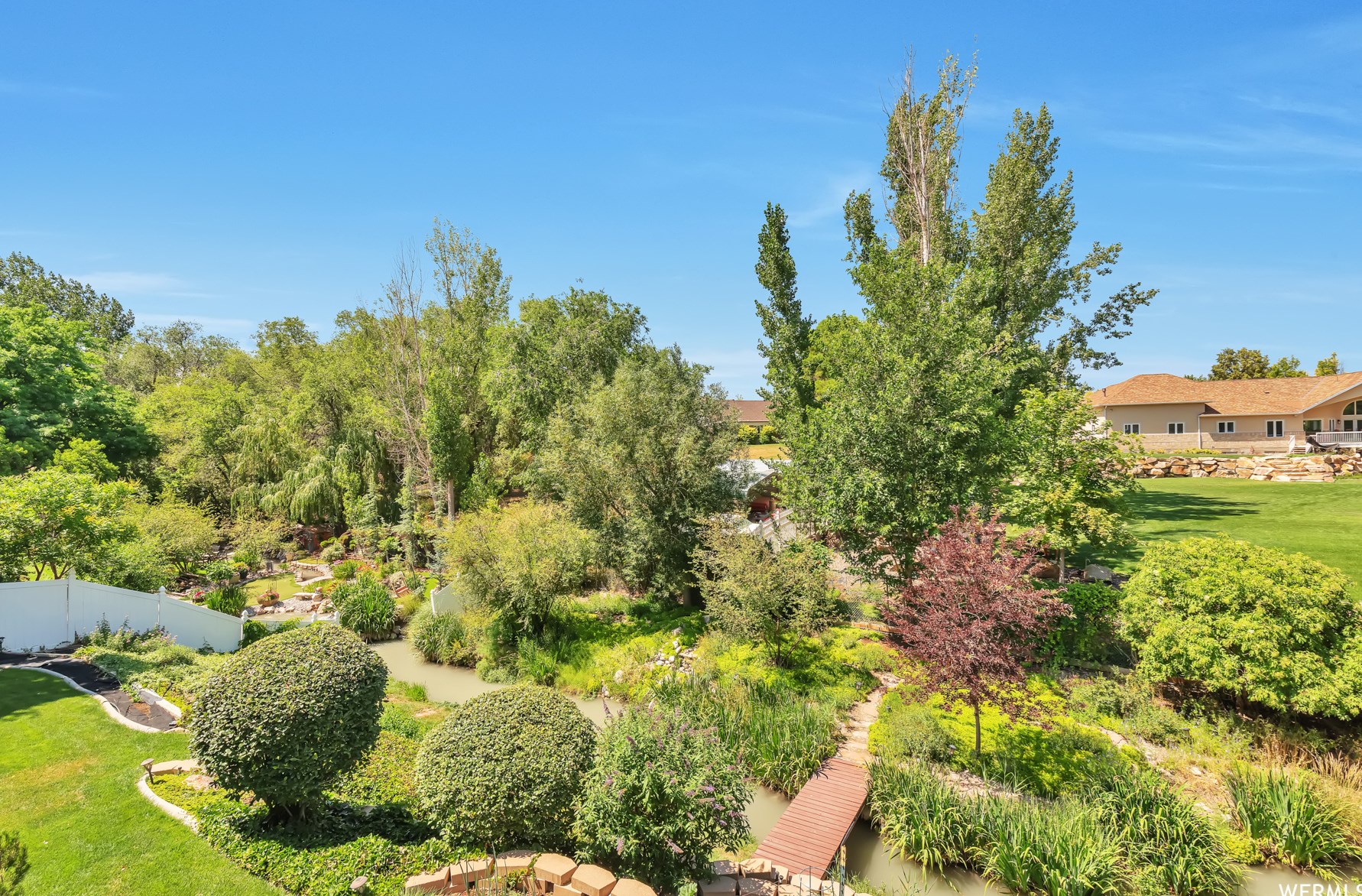 1214 Jordan Riv Dr, Riverton UT 84095-8250 exterior