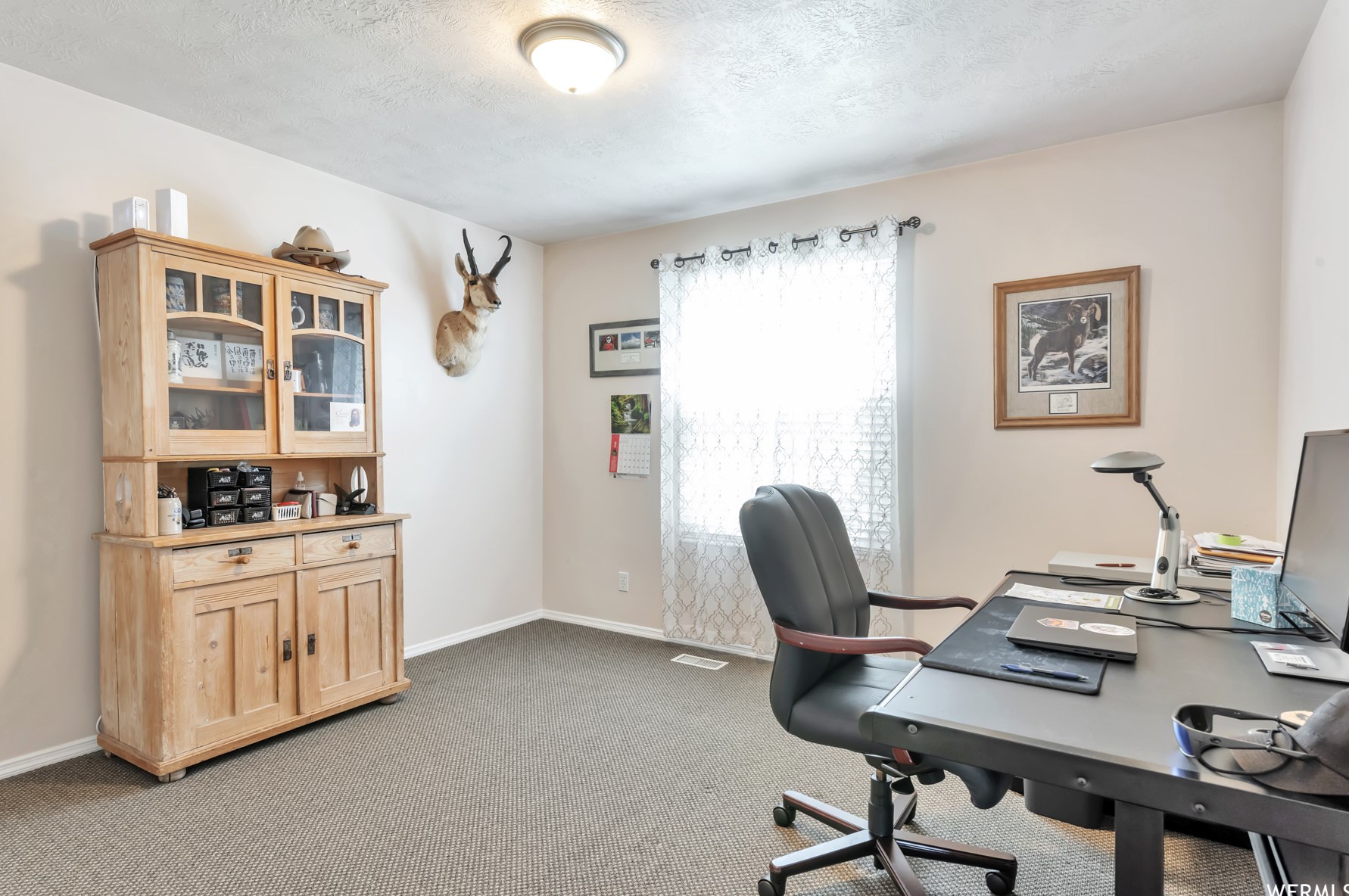 1214 Jordan Riv Dr, Riverton UT 84095-8250 exterior