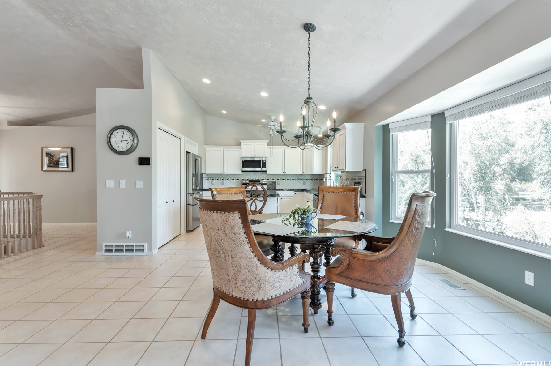 1214 Jordan Riv Dr, Riverton UT 84095-8250 exterior