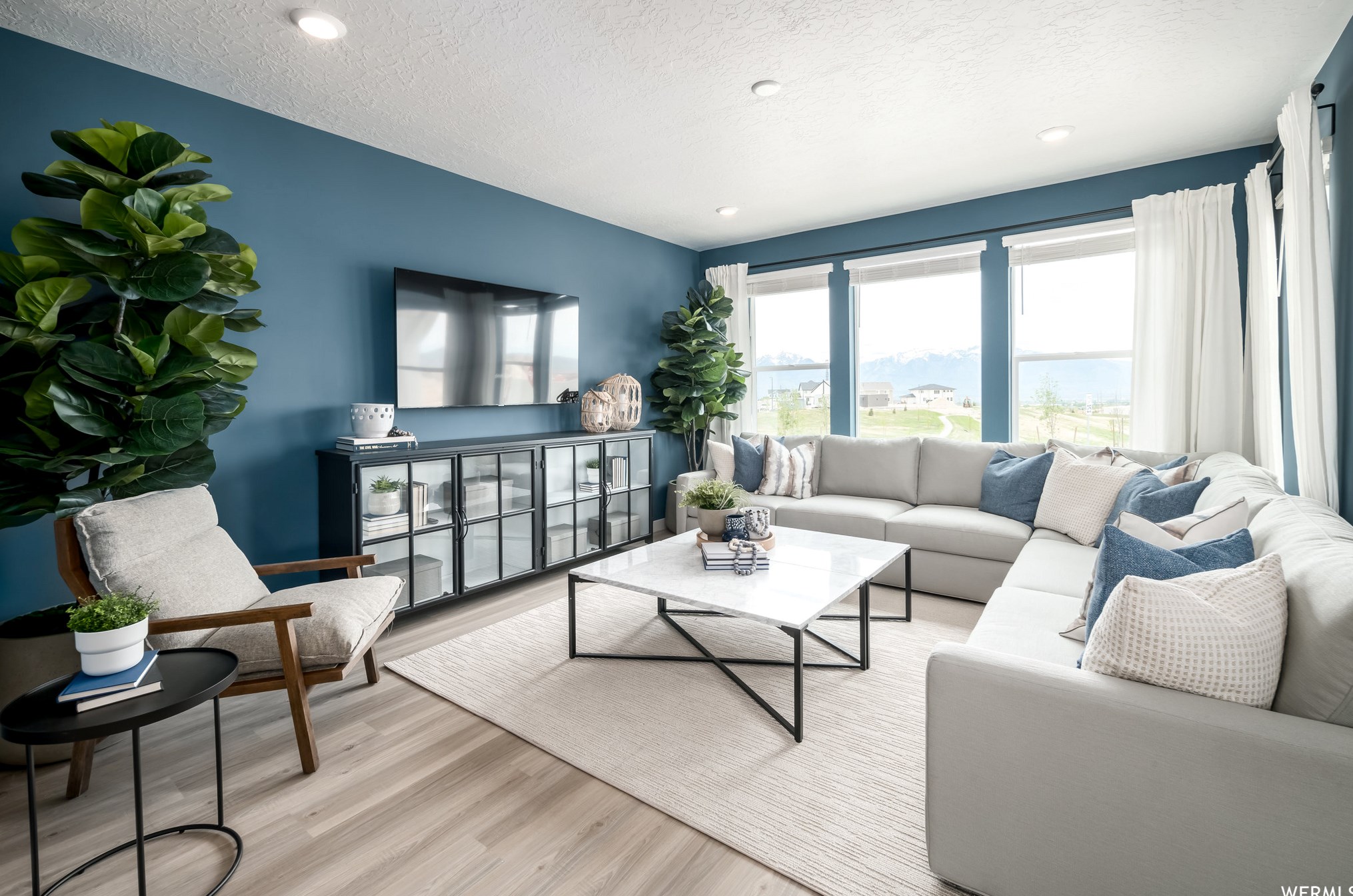 1373 570, Lake Shore, UT 84660-8406