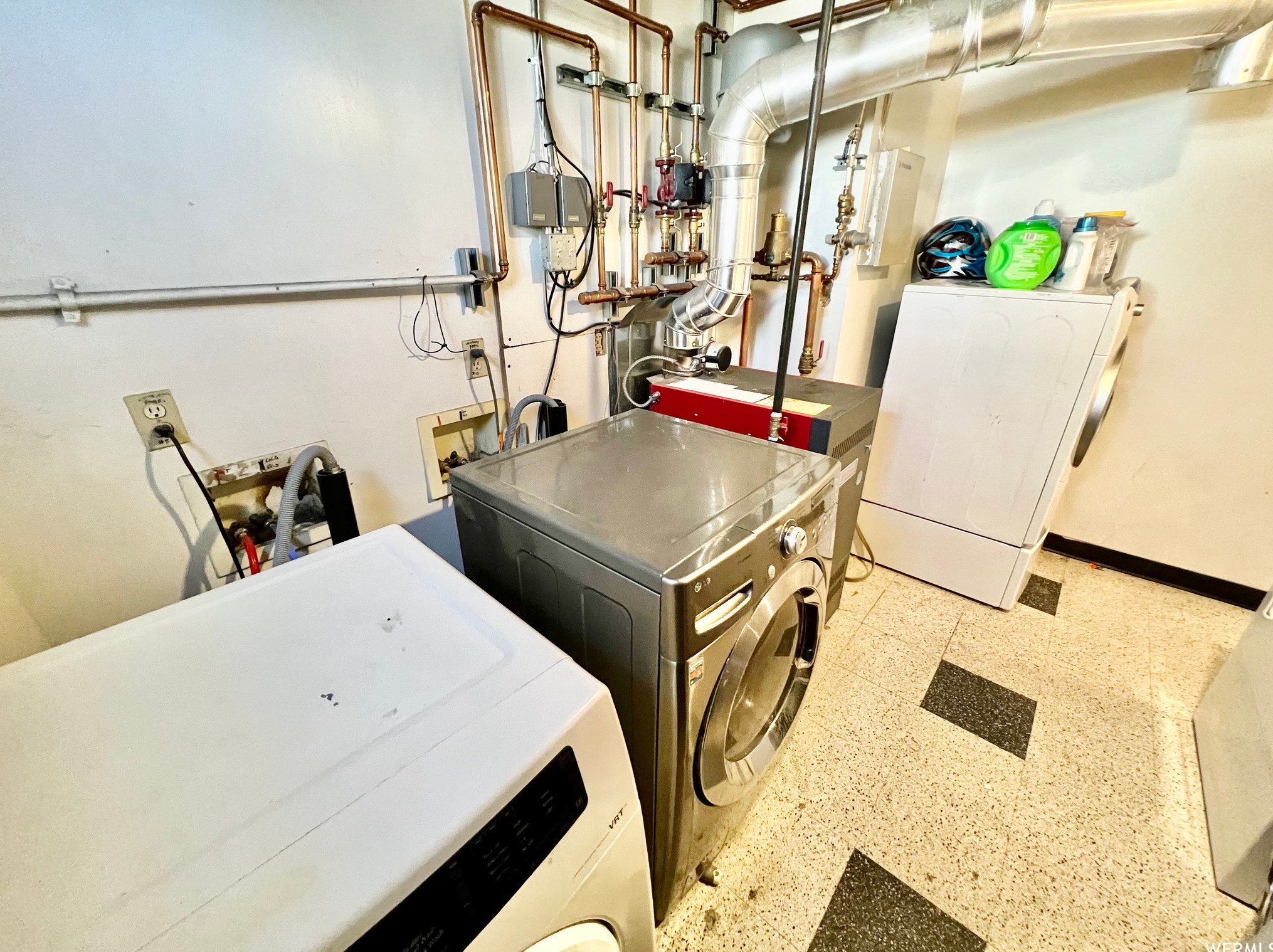 3887 850, Bountiful UT 84010-8510 exterior