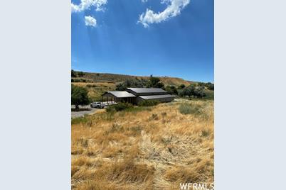 291 W South Weber Dr, South Weber, UT 84405 - Photo 1
