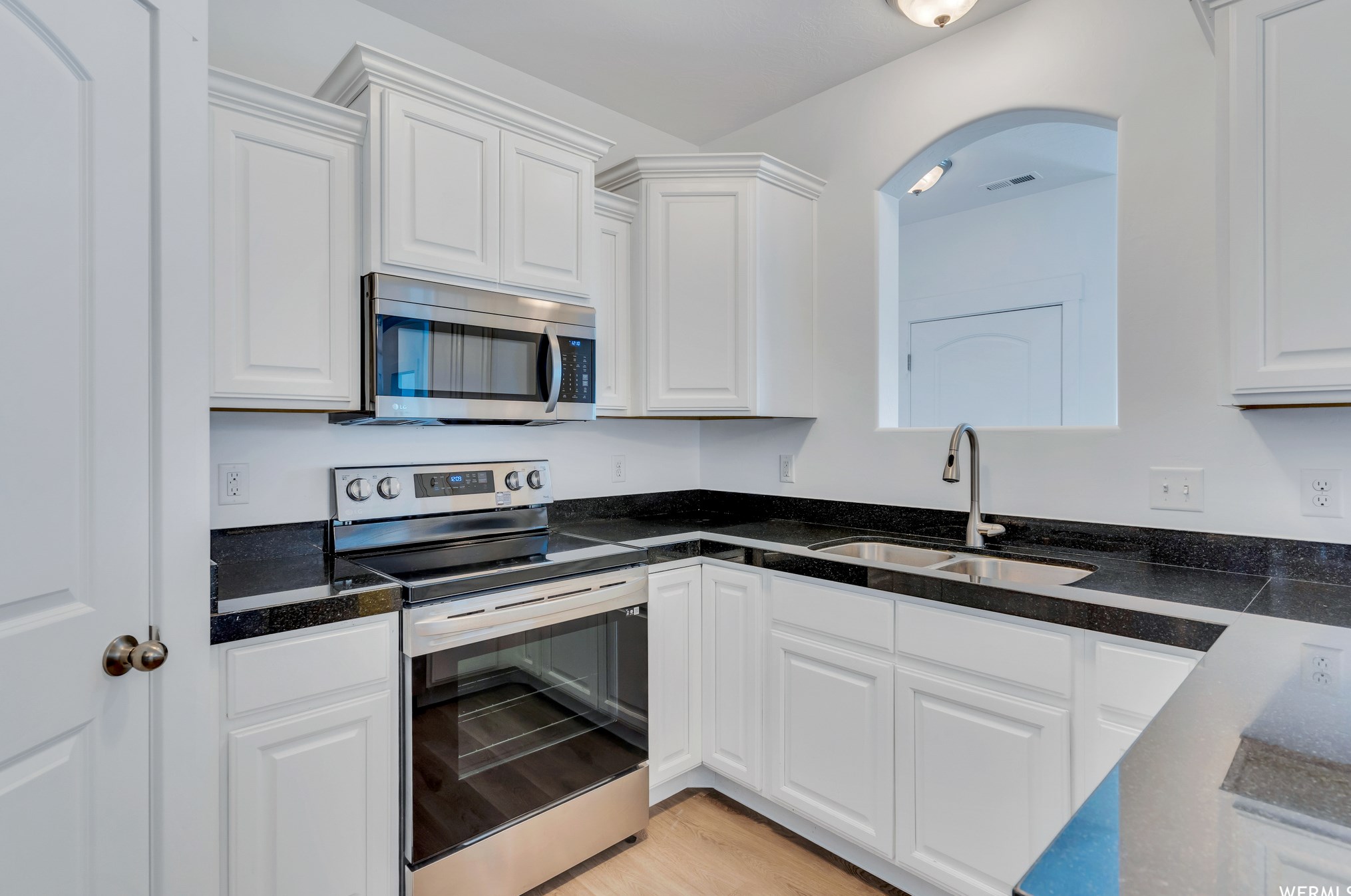 1933 Crest Rd, Lehi, UT 84045-5025