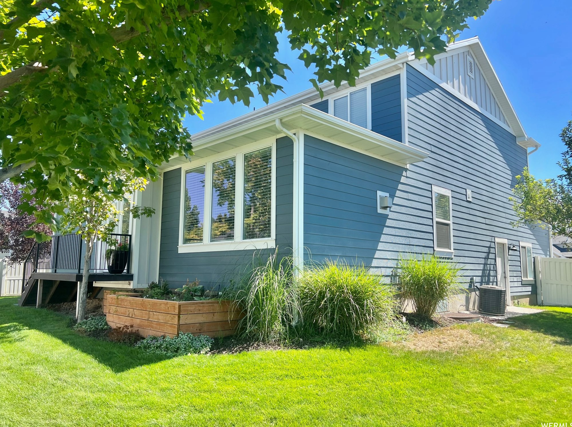 2166 1025, Syracuse UT 84075-7079 exterior