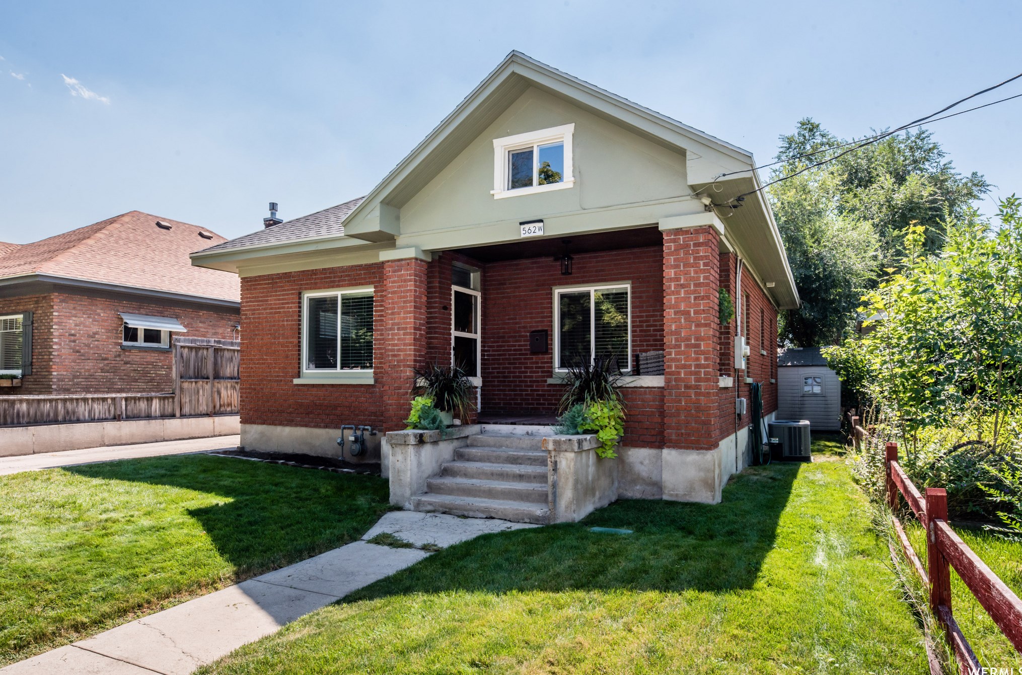 562 Center St, Logan, UT 84321-4752