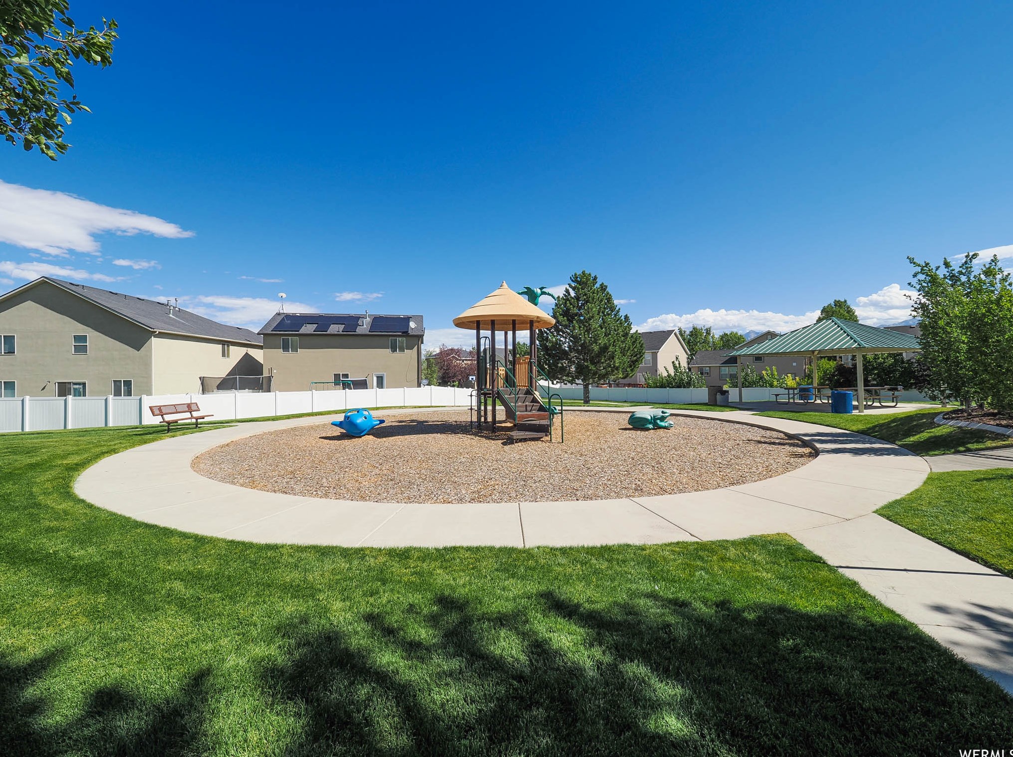 10901 Poplar Brk Pl, Riverton UT 84095-3942 exterior