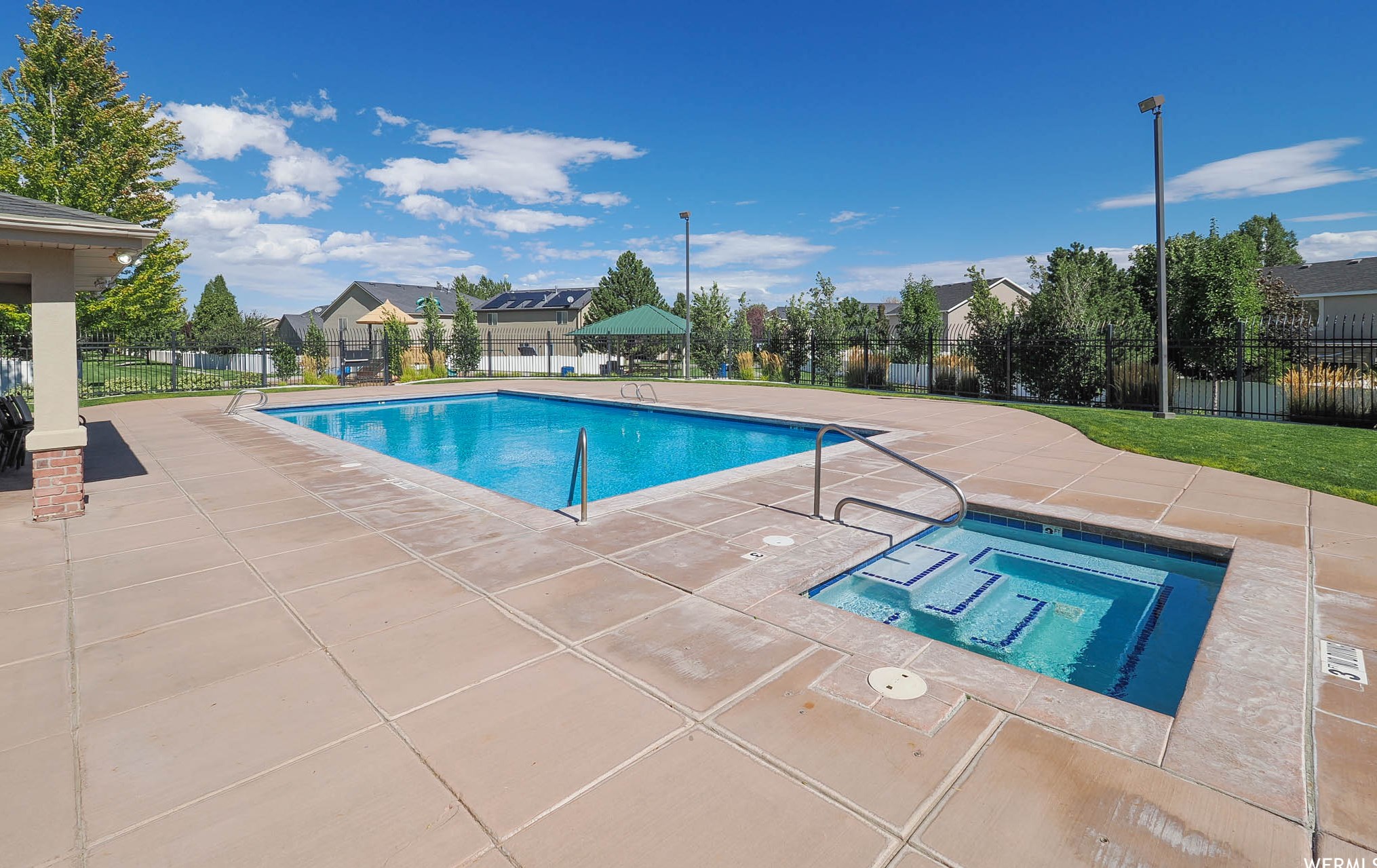 10901 Poplar Brk Pl, Riverton UT 84095-3942 exterior