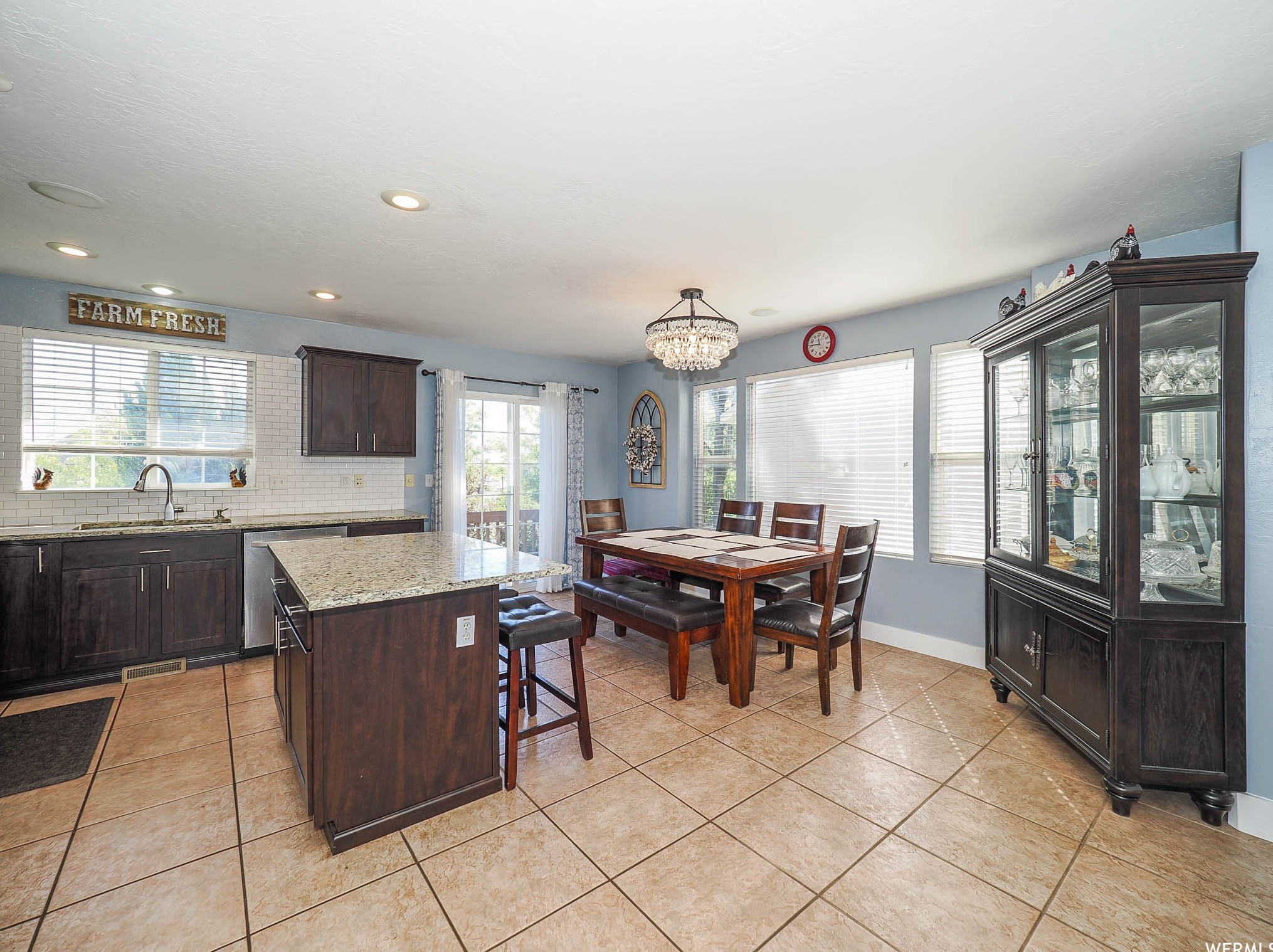 10901 Poplar Brk Pl, Riverton UT 84095-3942 exterior