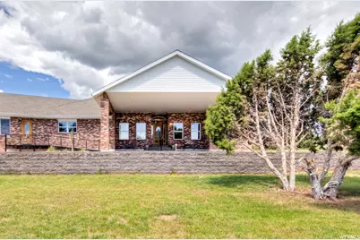 422 S Creek Rd, Monticello, UT 84535 - Photo 6
