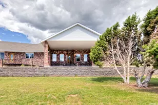 422 S Creek Rd, Monticello, UT 84535 - Photo 6