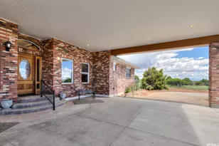 422 S Creek Rd, Monticello, UT 84535 - Photo 2
