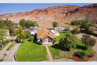 195 E 200 N, Moab, UT 84532 - Photo 2
