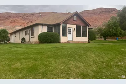195 E 200 N, Moab, UT 84532 - Photo 10