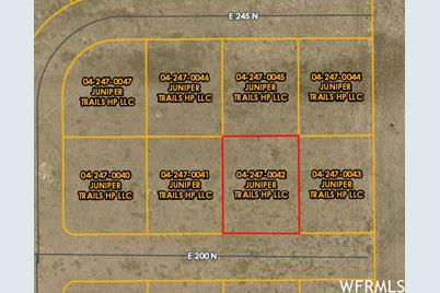 1137 E 200 N #42, Hyde Park, UT 84318 - Photo 1