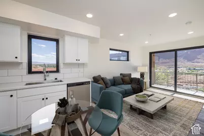 1185 S Murphy Ln #402B, Moab, UT 84532 - Photo 2