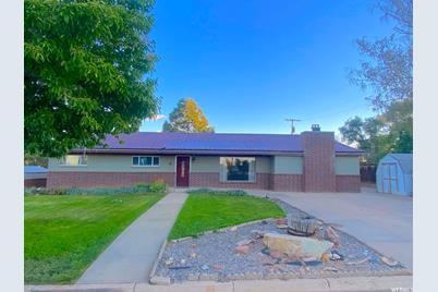 362 W 400 S, Blanding, UT 84511 - Photo 1