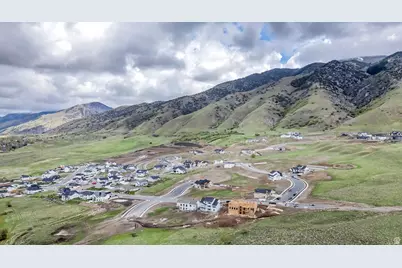 602 E 300 N #9, Providence, UT 84332 - Photo 1