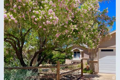 1039 E Pack Creek Dr, Moab, UT 84532 - Photo 1