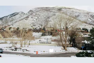7657 S Avondale Dr E, Salt Lake City, UT 84121 - Photo 1