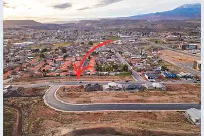 353 N 200 E #40, La Verkin, UT 84745 - Photo 2
